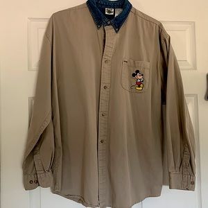 Men’s long sleeve button down oxford with Mickey Mouse and denim collar